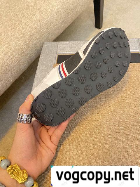 モンクレール ジャケット　コピー 通販